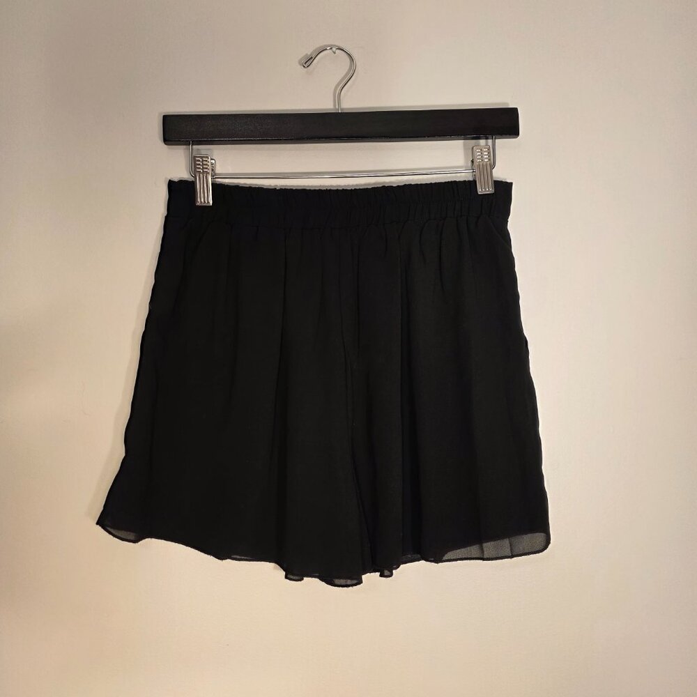 Flowy Black Dress Shorts - Size Small - Picture 2 of 2